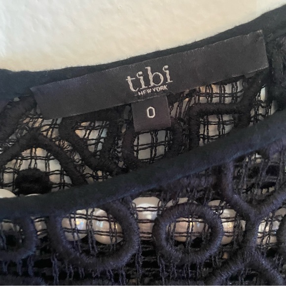 Tibi New York unlined lace top - Picture 3 of 6